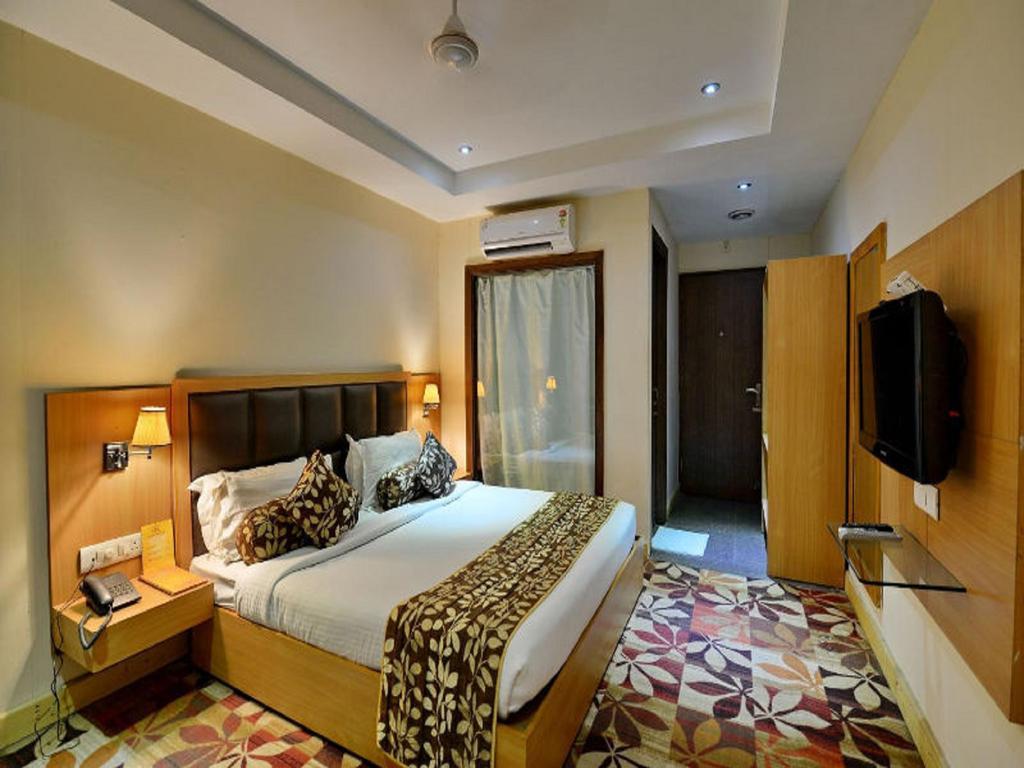 Click Hotel Kohinoor, Ludhiana Exterior photo